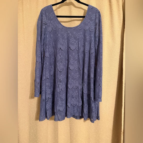Altar'd State Dresses & Skirts - Altar’d State Lost in the City Mini Dress with Lace Bell Sleeves Womens Large